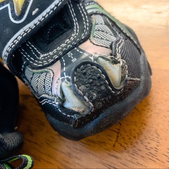 Skechers • Velcro Sneakers - Picture 3 of 4